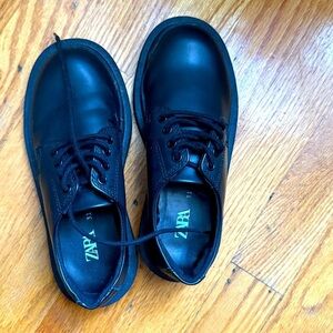 Zara Black Round Toe Oxfords Boys Dress Platform Lace up Shoes EU 31/13.5